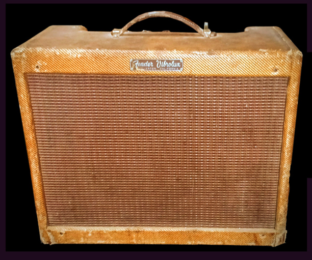 1957_Vibrolux_250_Day Fender Amp